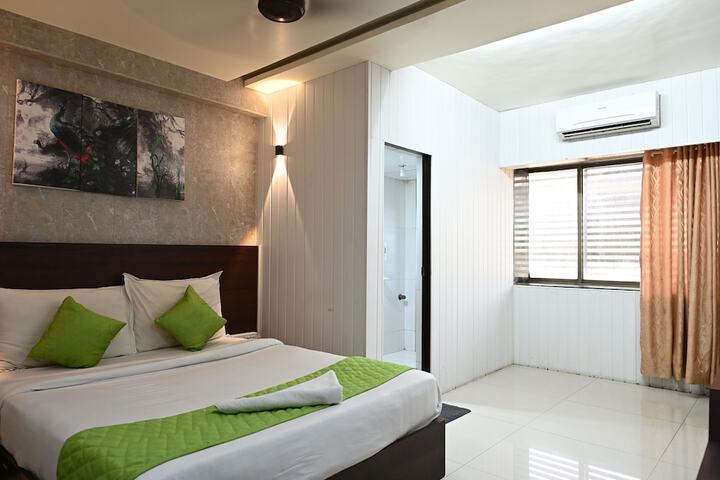 Room 49 of 78