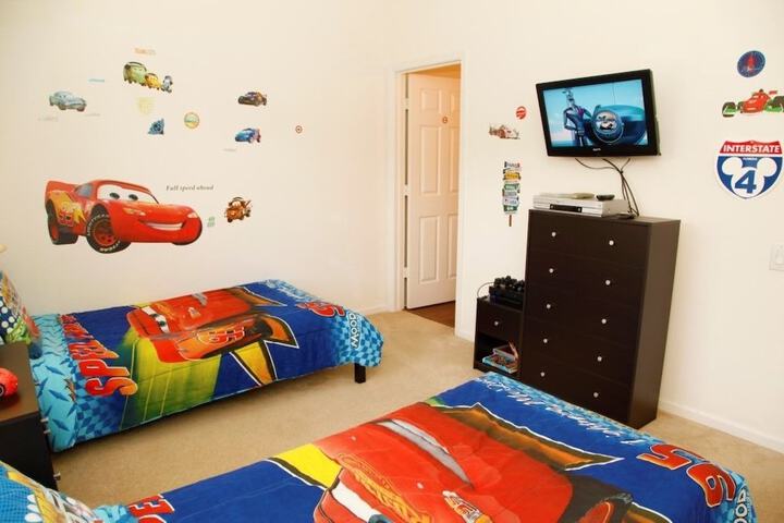 Room 10 of 39