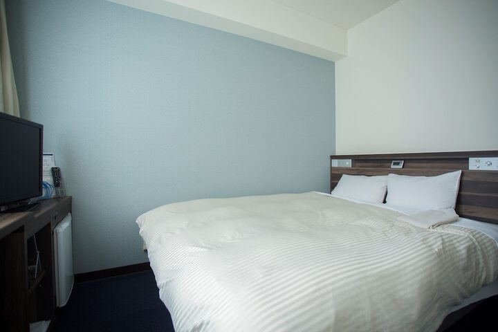 Room 15 of 46