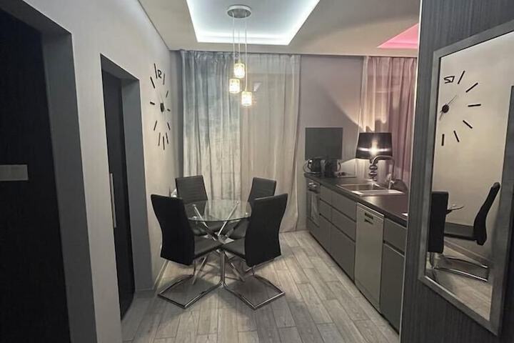 Room 29 of 145