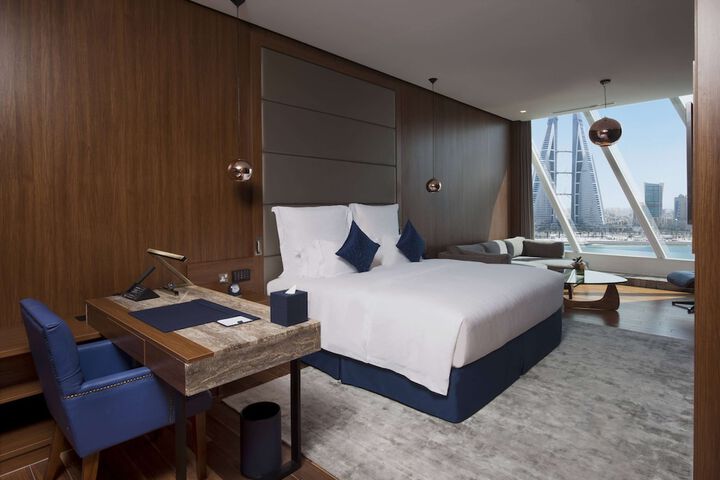 Room 41 of 104