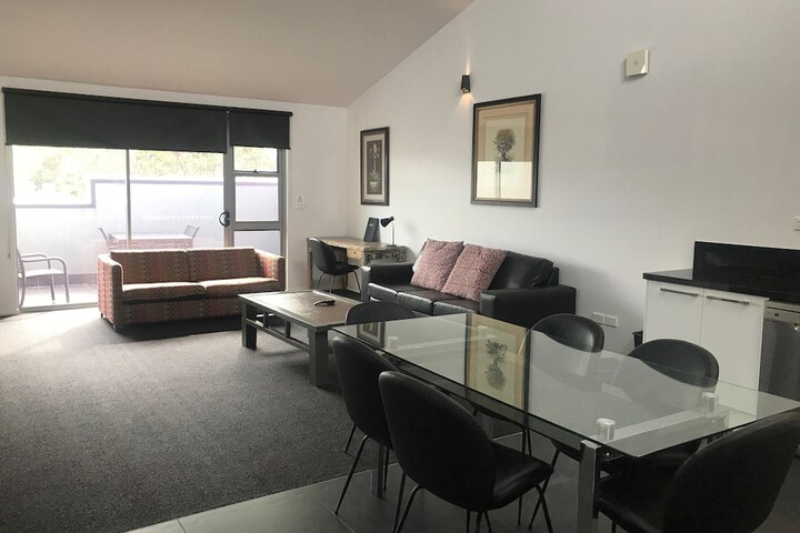 Room 15 of 33