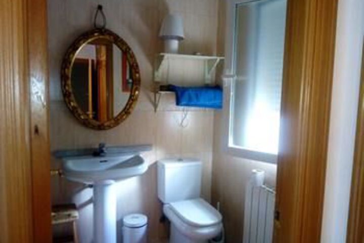 Room 2 of 14