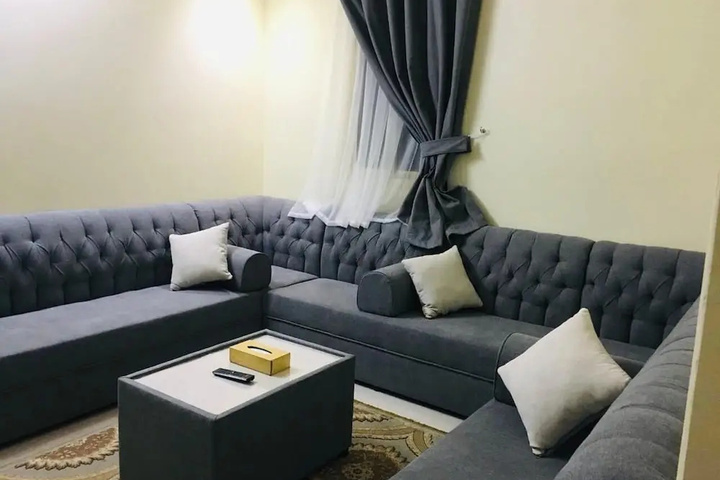 Room 3 of 8