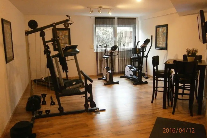 Photo 6