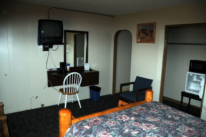 Room 25 of 44