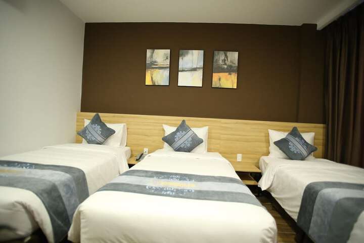 Room 29 of 49