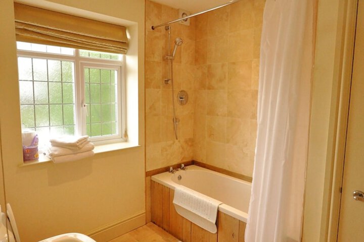 Room 44 of 65