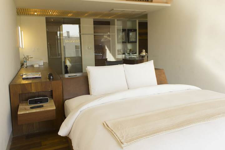 Room 24 of 57