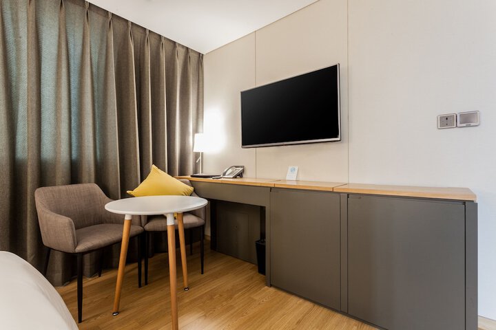 Room 49 of 49