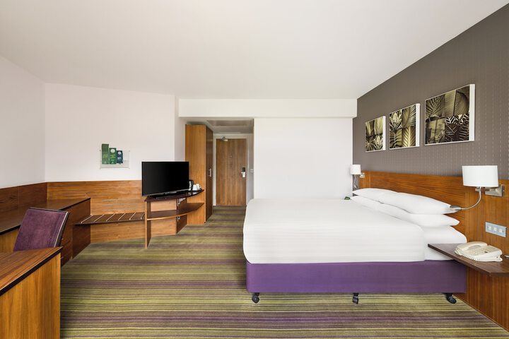 Room 43 of 88