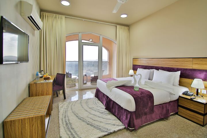 Room 7 of 49
