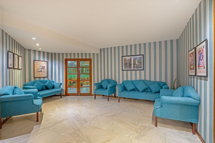 Hotel Interior 6 of 153