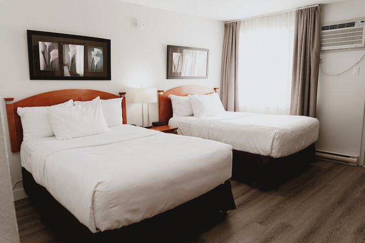 Room 42 of 120