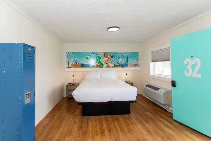 Room 34 of 51