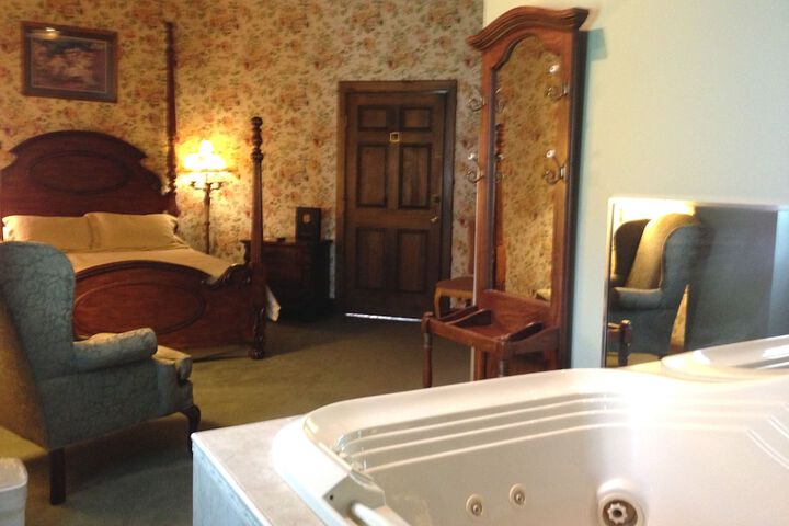 Room 5 of 52