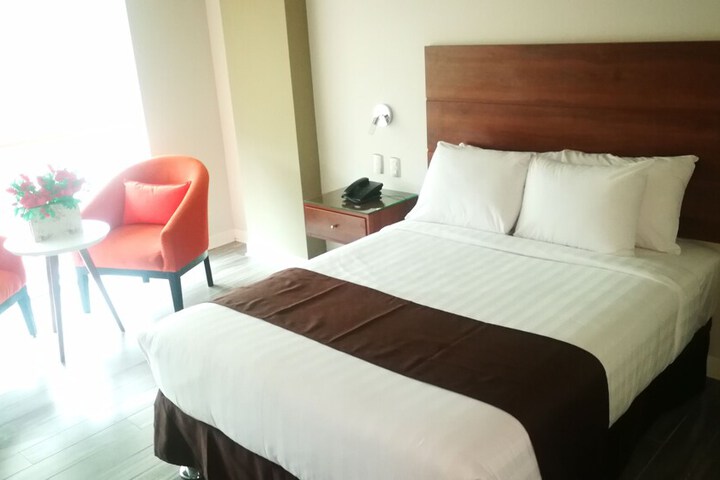 Room 13 of 47