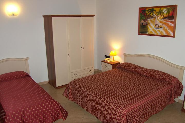 Room 20 of 47
