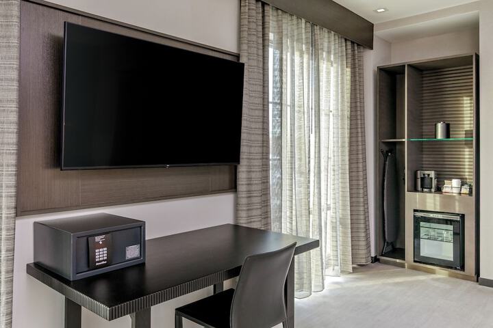 Room 12 of 31