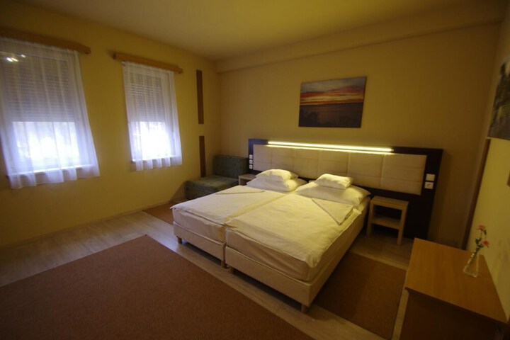 Room 15 of 70