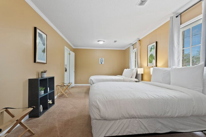 Room 12 of 69