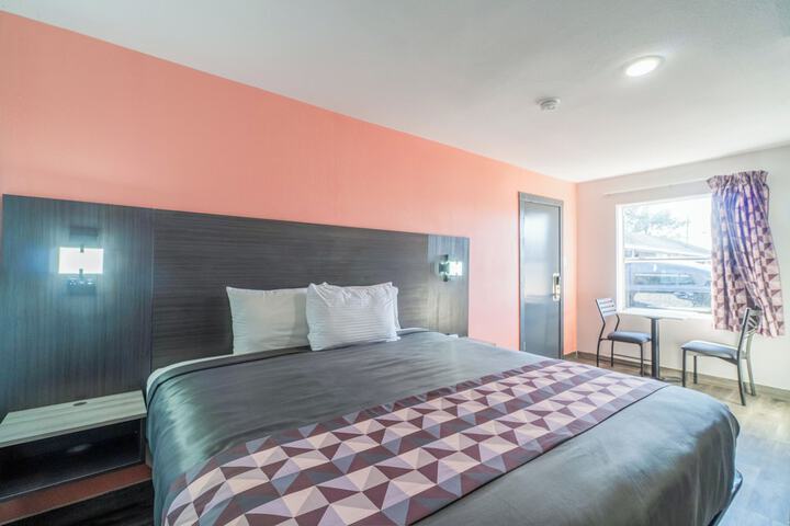 Room 10 of 79