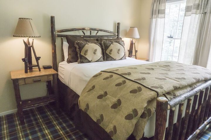 Room 8 of 25