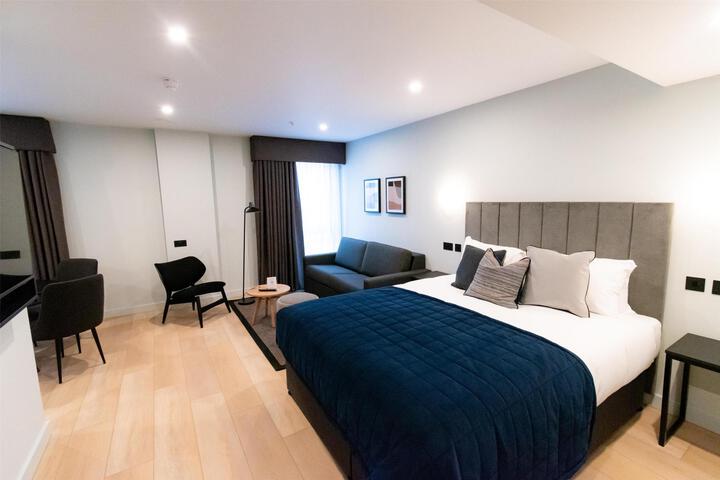 Room 17 of 29
