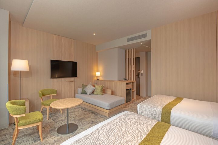 Room 28 of 130
