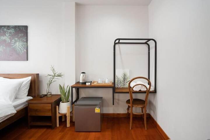 Room 11 of 26