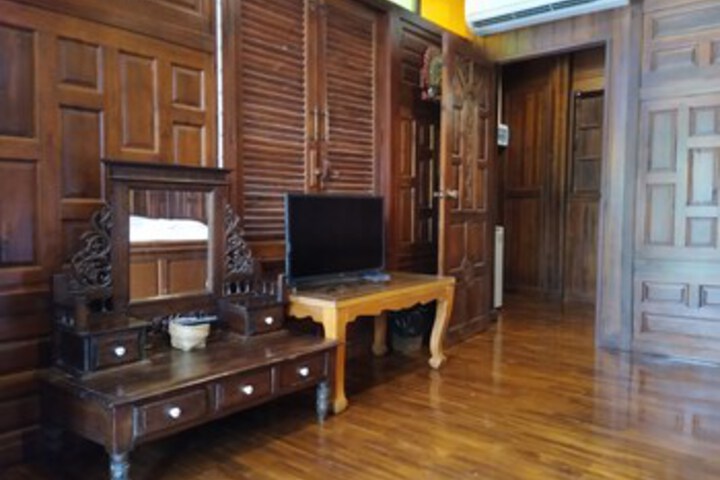 Room 23 of 27