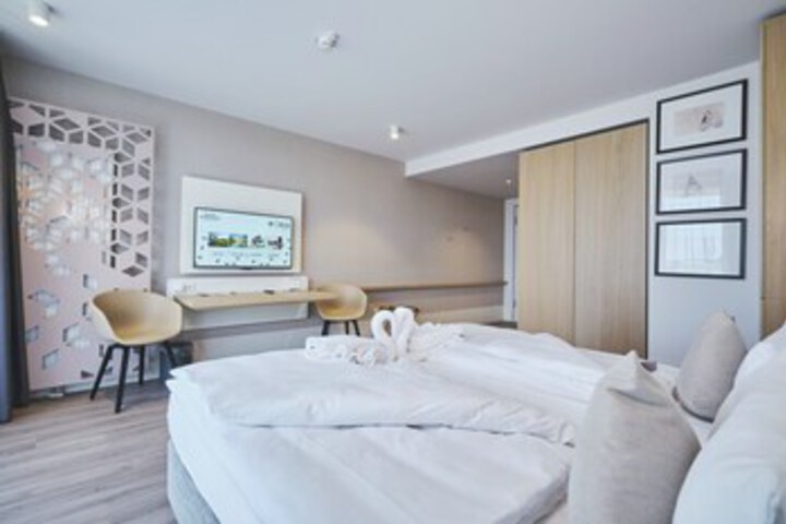 Room 17 of 29