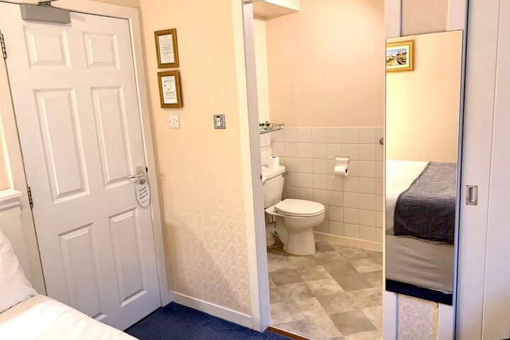Room 8 of 59