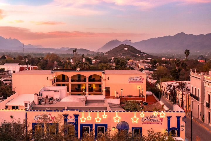 Exterior of Hotel Boutique Las Palomas de Santiago
