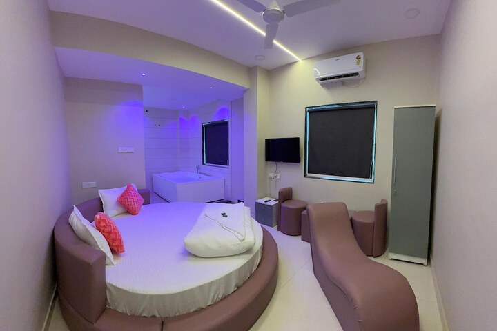 Hotel Elite Stay - Mahalunge Pune