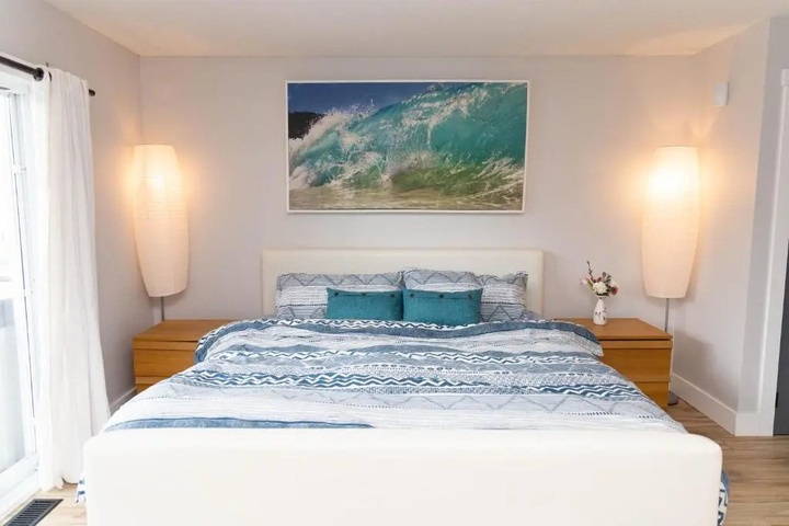 Room 4 of 15
