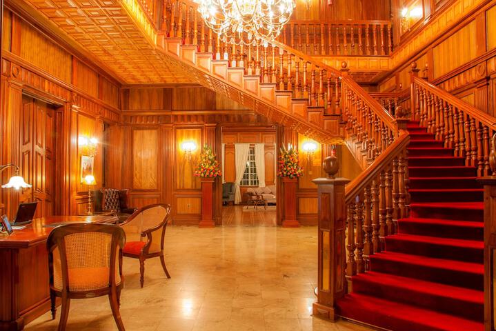 Hotel 2 of 65