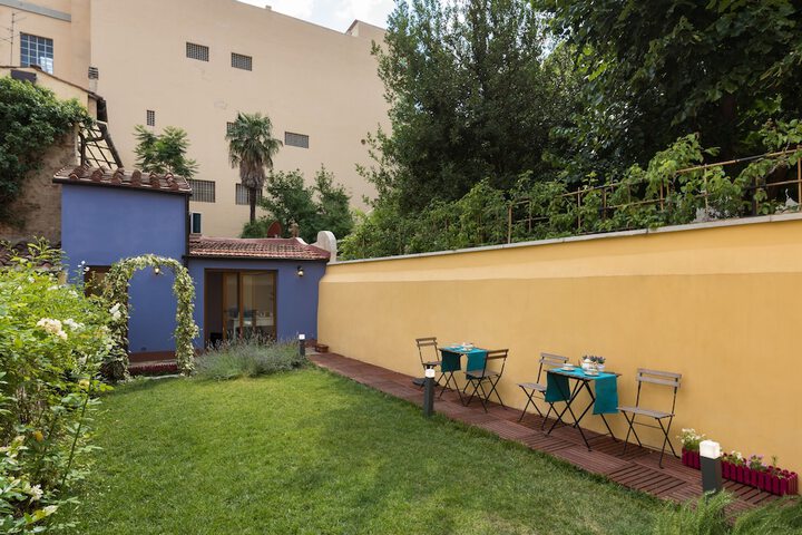 Hotel Exterior 28 of 32