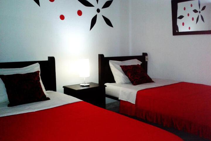 Room 4 of 6