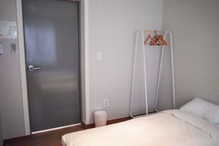 Room 22 of 39