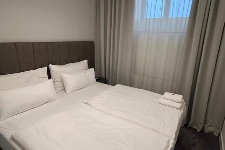 Room 19 of 41
