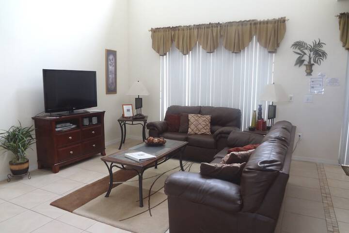 Room 14 of 46