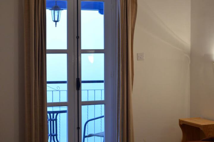 Room 10 of 58
