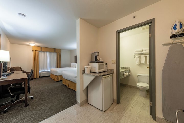 Room 16 of 46