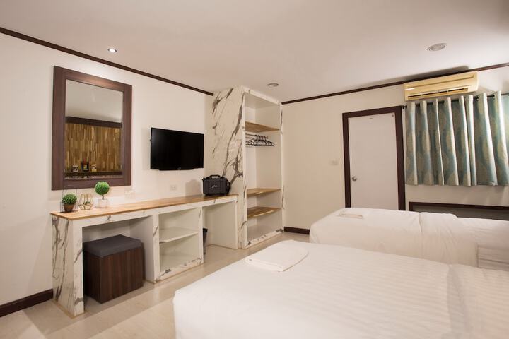 Room 54 of 85