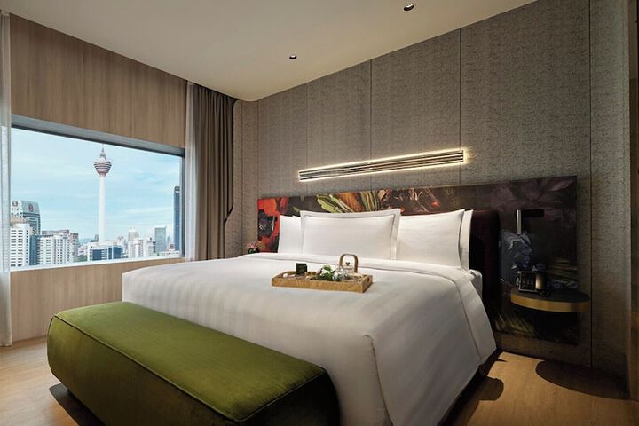 Room 34 of 83
