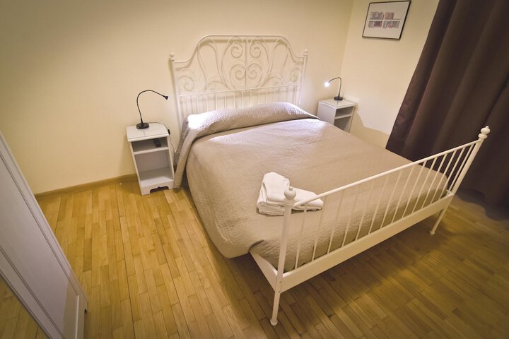Room 7 of 44