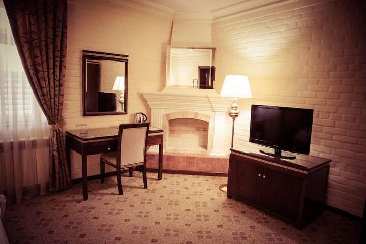 Lounge 45 of 66