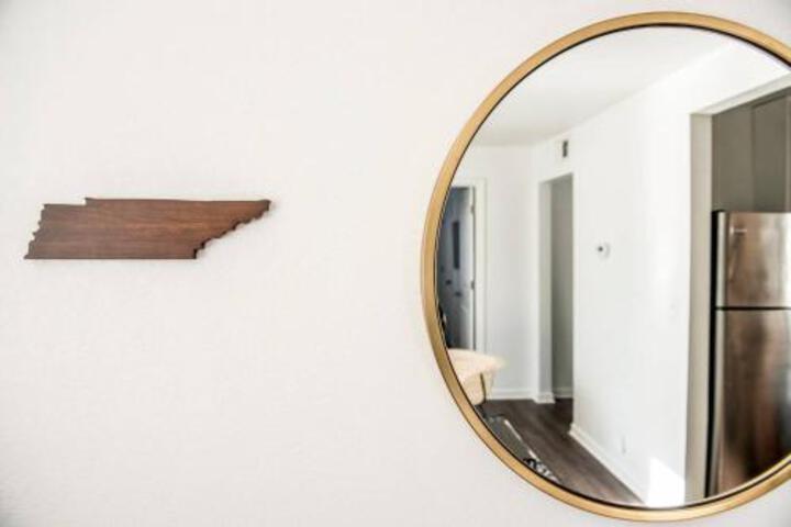 Explore Downtown Nashville Hip Designer Condo in Nashville, TN