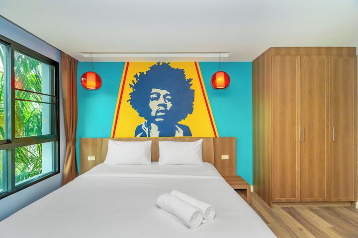 Room 9 of 71